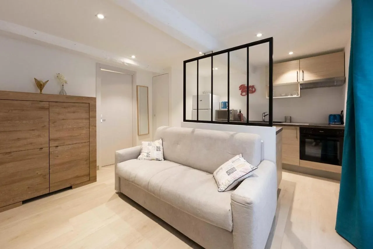 Apartment Brand-New Atypical Studio In Rue Fourmilliere Antibes France
