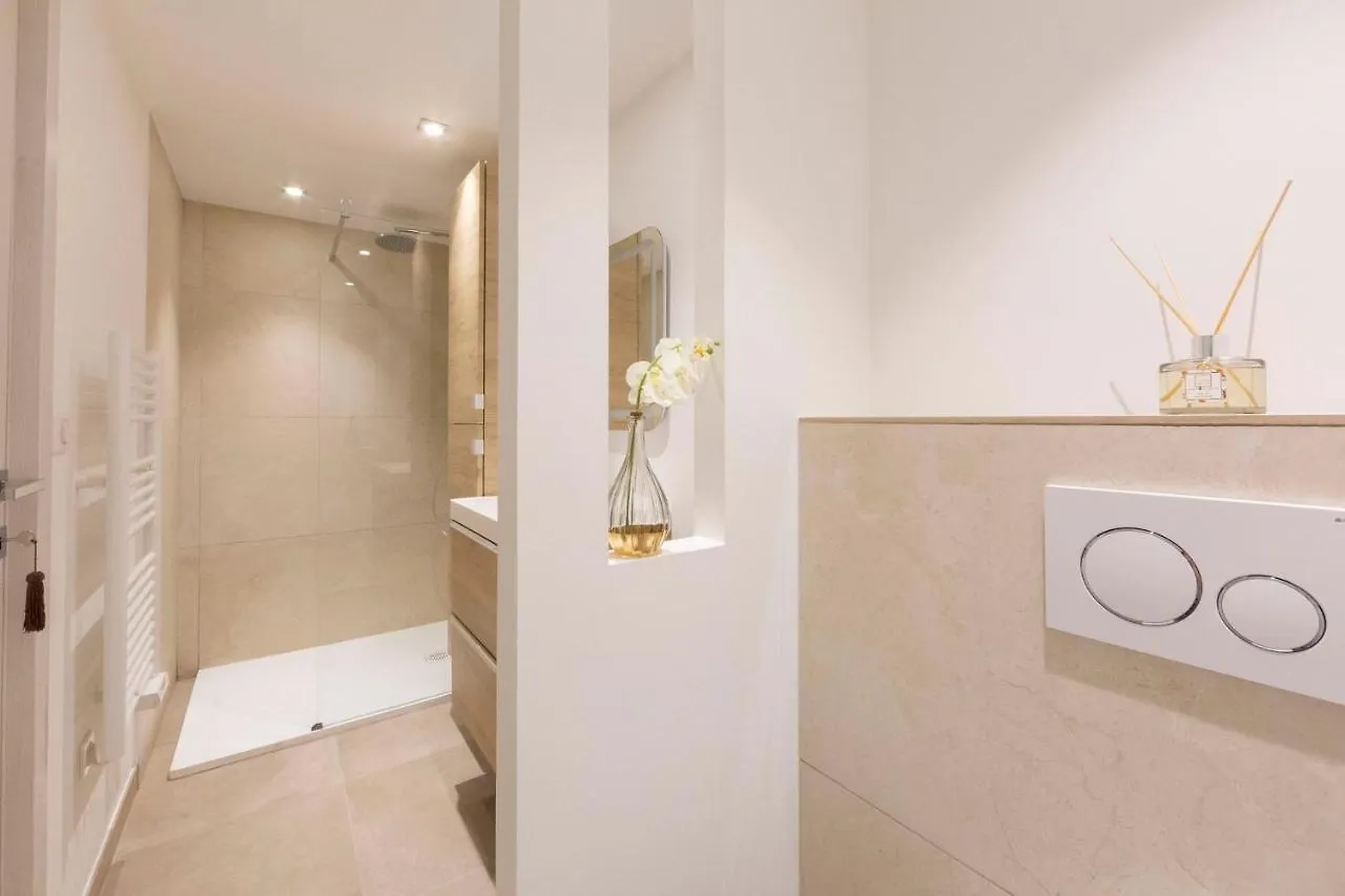 Apartment Brand-New Atypical Studio In Rue Fourmilliere Antibes