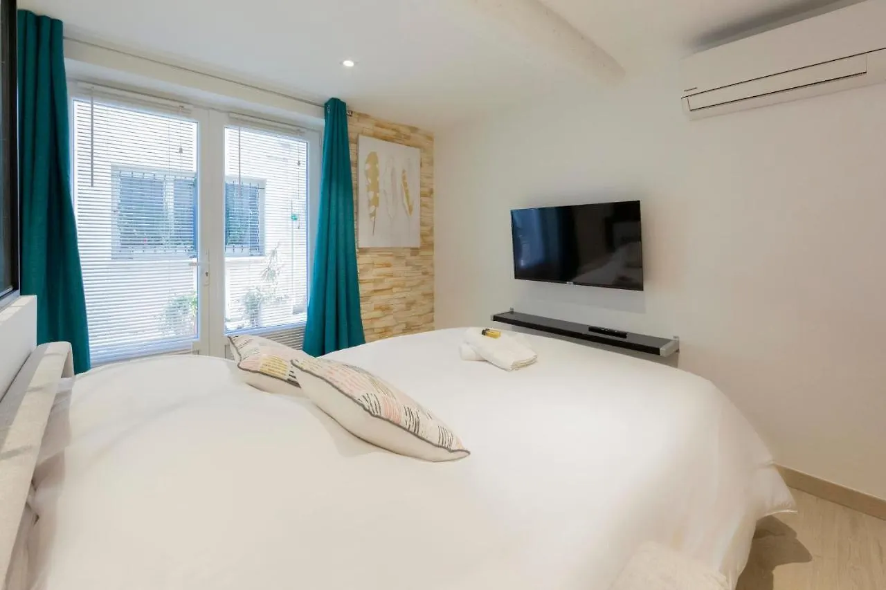 Brand-New Atypical Studio In Rue Fourmilliere Antibes 0*,  France